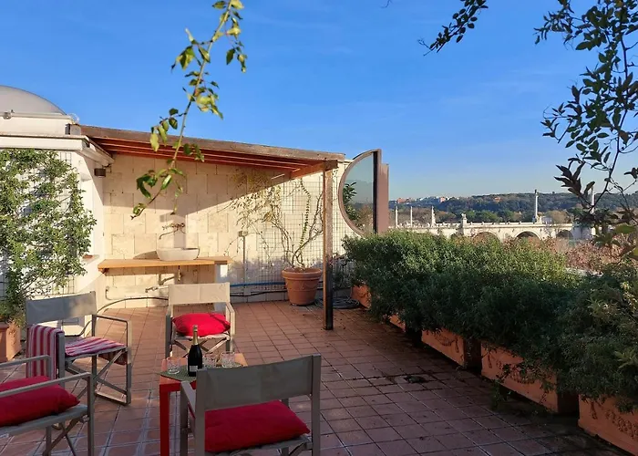 Beautiful Loft In Ponte Milvio With Terrace Apartamento