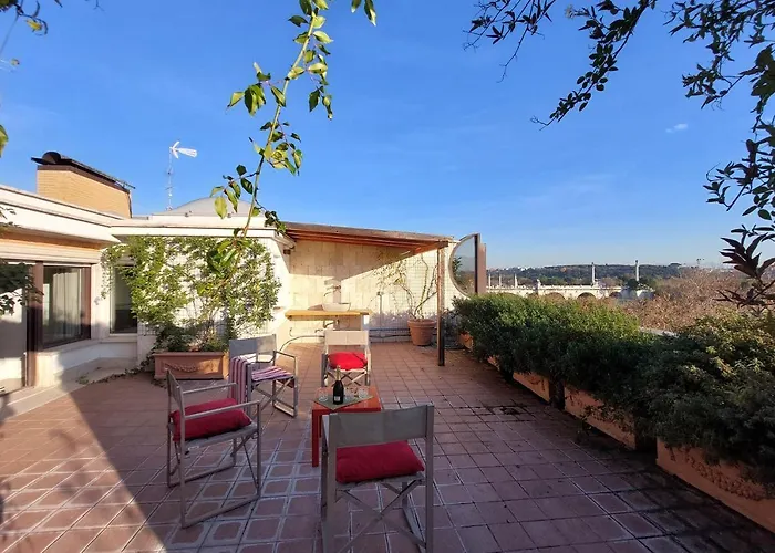 Beautiful Loft In Ponte Milvio With Terrace Daire